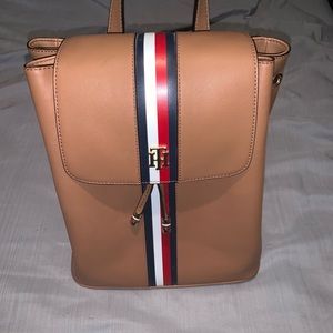 Tommy Hilfiger mini woman’s backpack.
